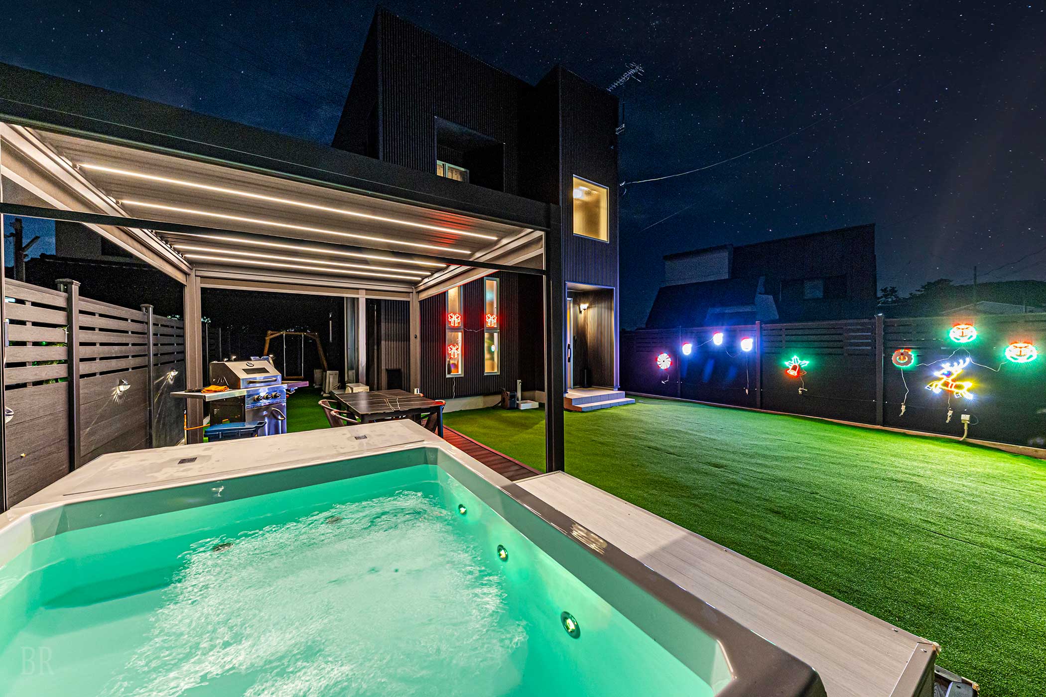 Galaxy Pool Resort(公式写真2)