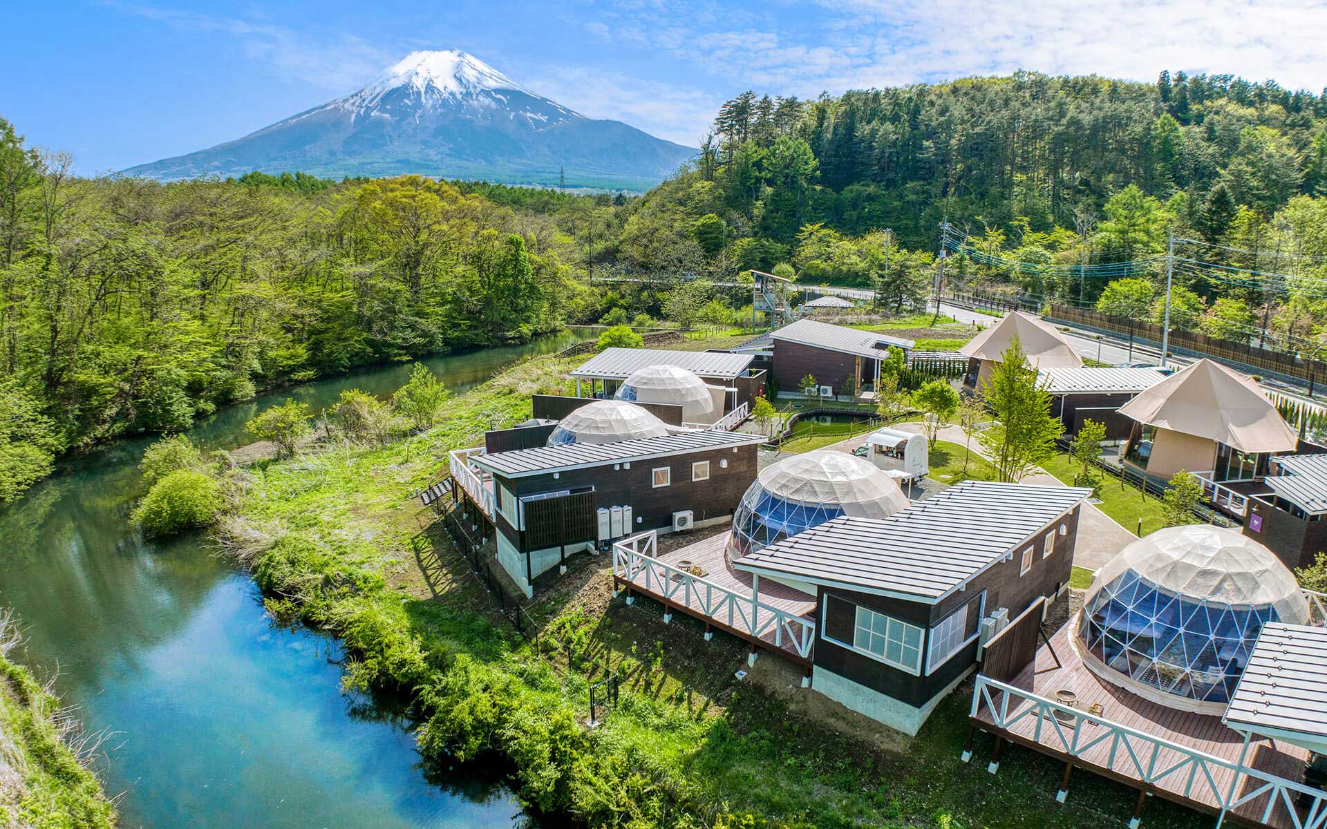 GLAMP DOME富士忍野(公式写真2)